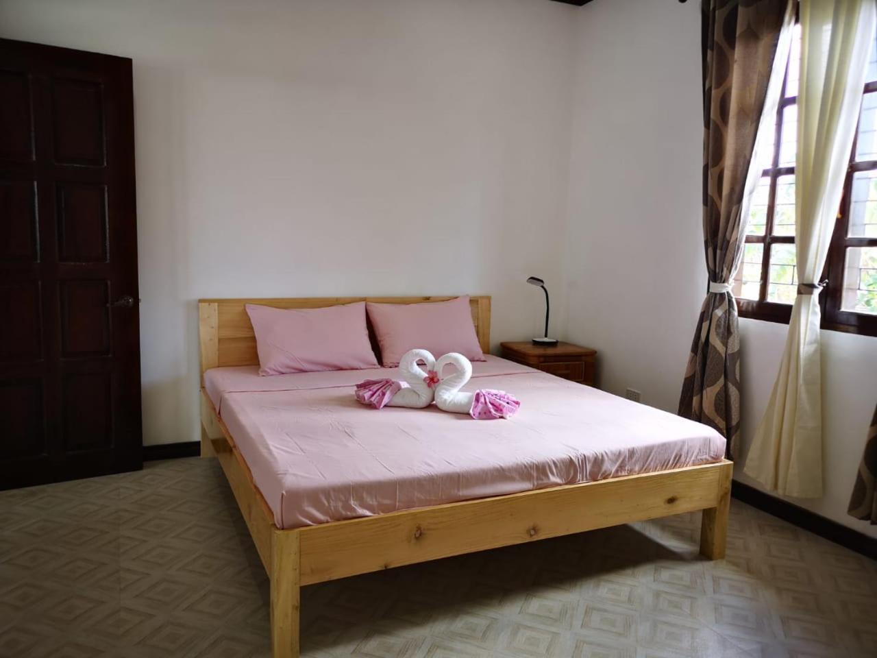 Beyond Island Hotel Моалбоал Екстериор снимка